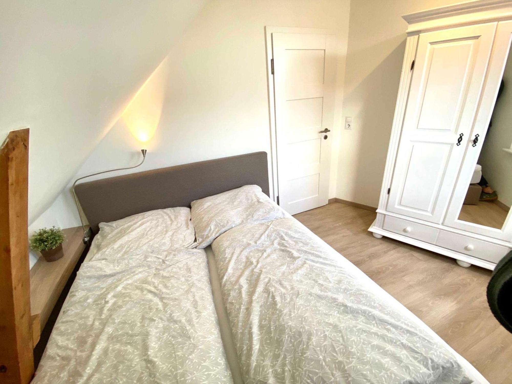 Ferienwohnungen Meerhuus_ 45229 Ditzum Pokoj fotografie
